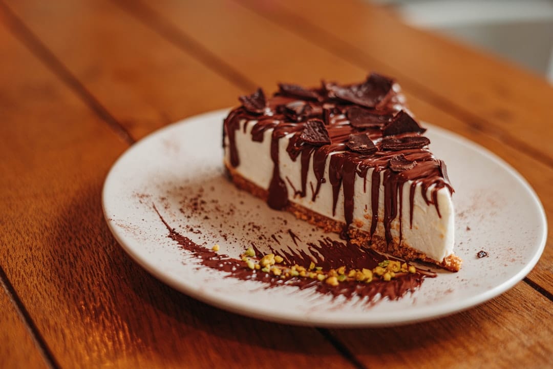 Valrhona Dulcey illustration